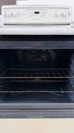 FRIGIDAIRE FRIGIDAIRE – Model NF53820390 Stove - View 4