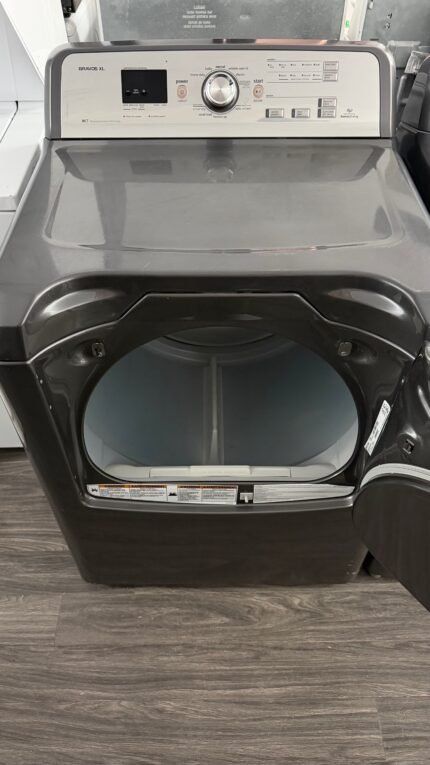 MAYTAG MAYTAG – High-Efficiency Performance Design Washer Dryer - View 2