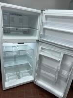WHIRLPOOL Fridge - View 4
