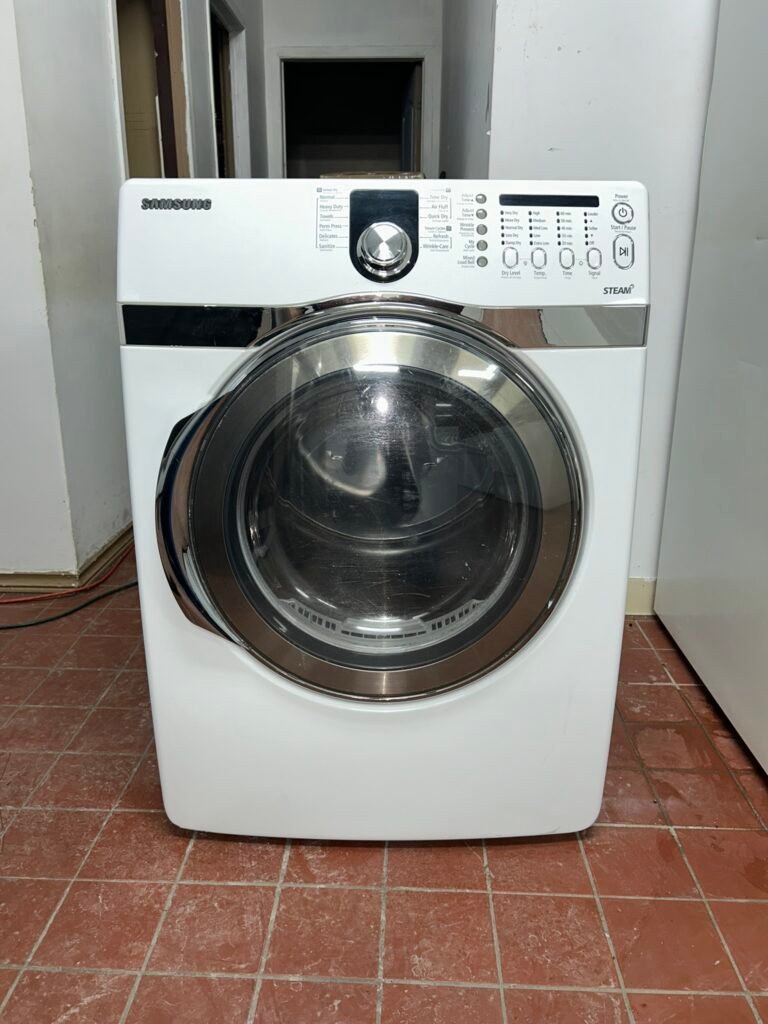 SAMSUNG Dryer - View 2