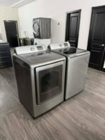 SAMSUNG Washer Dryer - View 4
