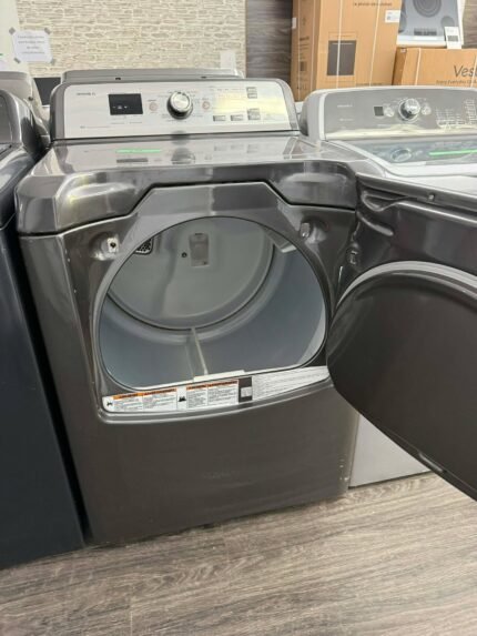 MAYTAG Dryer - View 2