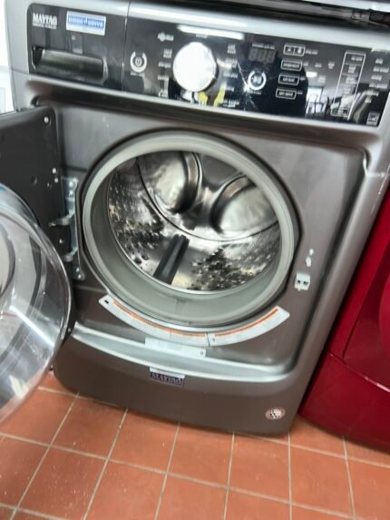 MAYTAG Washer Dryer - View 2
