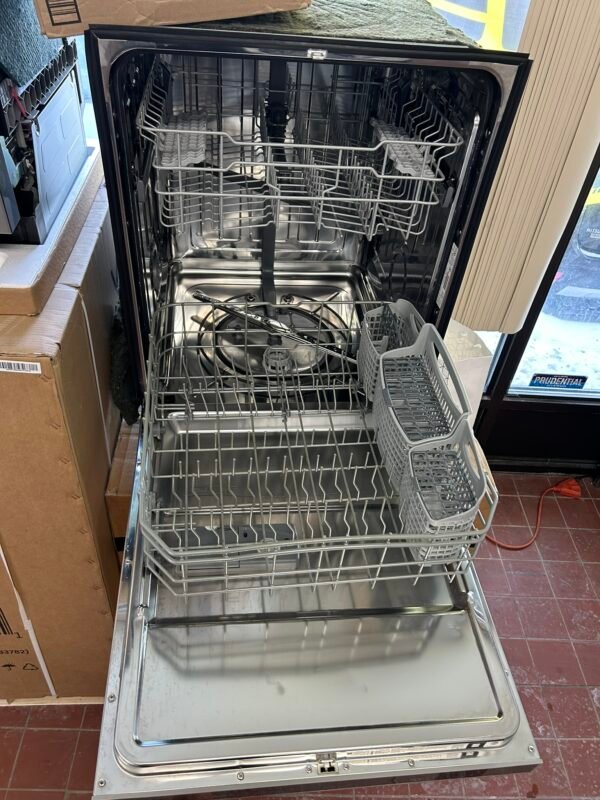 FRIGIDAIRE Dishwasher - View 2