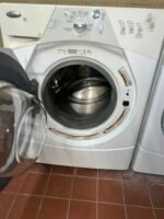 WHIRLPOOL Washer Dryer - View 8