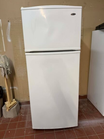 AMANA Fridge