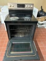 FRIGIDAIRE Stove - View 3