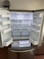 SAMSUNG Fridge - View 2