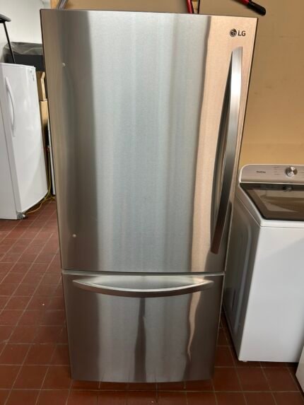 LG LG LNDS22220S Refrigerator Model – 22 Cu. Ft. Side-by-Side Fridge