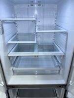 SAMSUNG Fridge - View 3