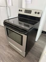 FRIGIDAIRE Stove - View 2