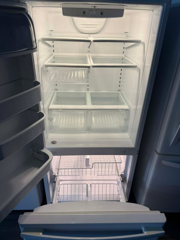 AMANA Fridge - View 2