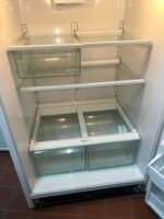 WHIRLPOOL Fridge - View 3