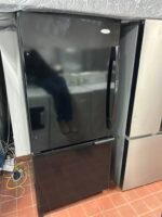 WHIRLPOOL Fridge - View 4