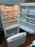 WHIRLPOOL Fridge - View 6