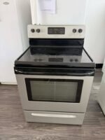 FRIGIDAIRE Stove