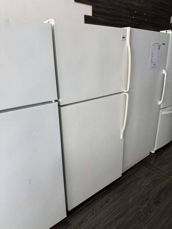 INGLIS Fridge - View 2