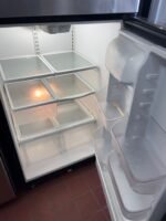FRIGIDAIRE Fridge - View 3