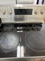 SAMSUNG Stove - View 2