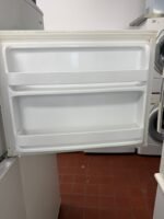 FRIGIDAIRE Fridge - View 4