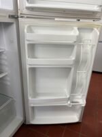 FRIGIDAIRE Fridge - View 3