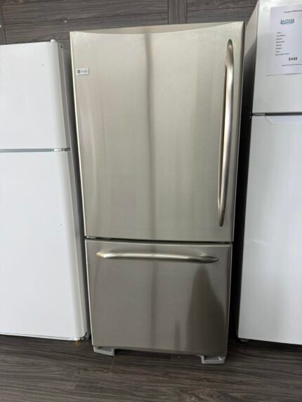 GE Fridge