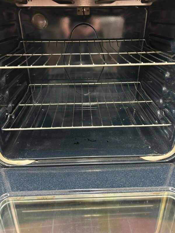 SAMSUNG Stove - View 2