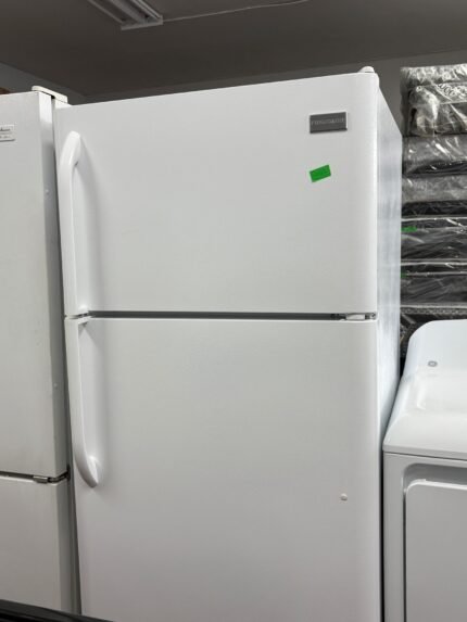 FRIGIDAIRE Fridge