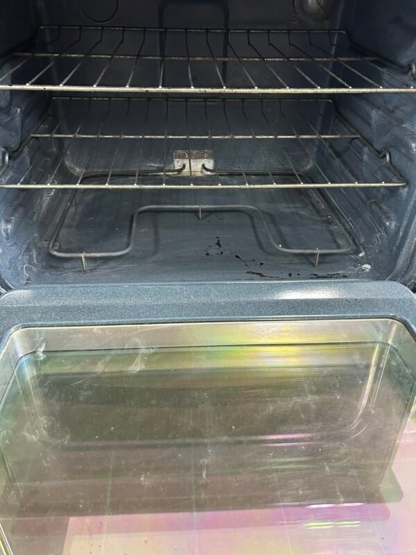 FRIGIDAIRE Stove - View 2