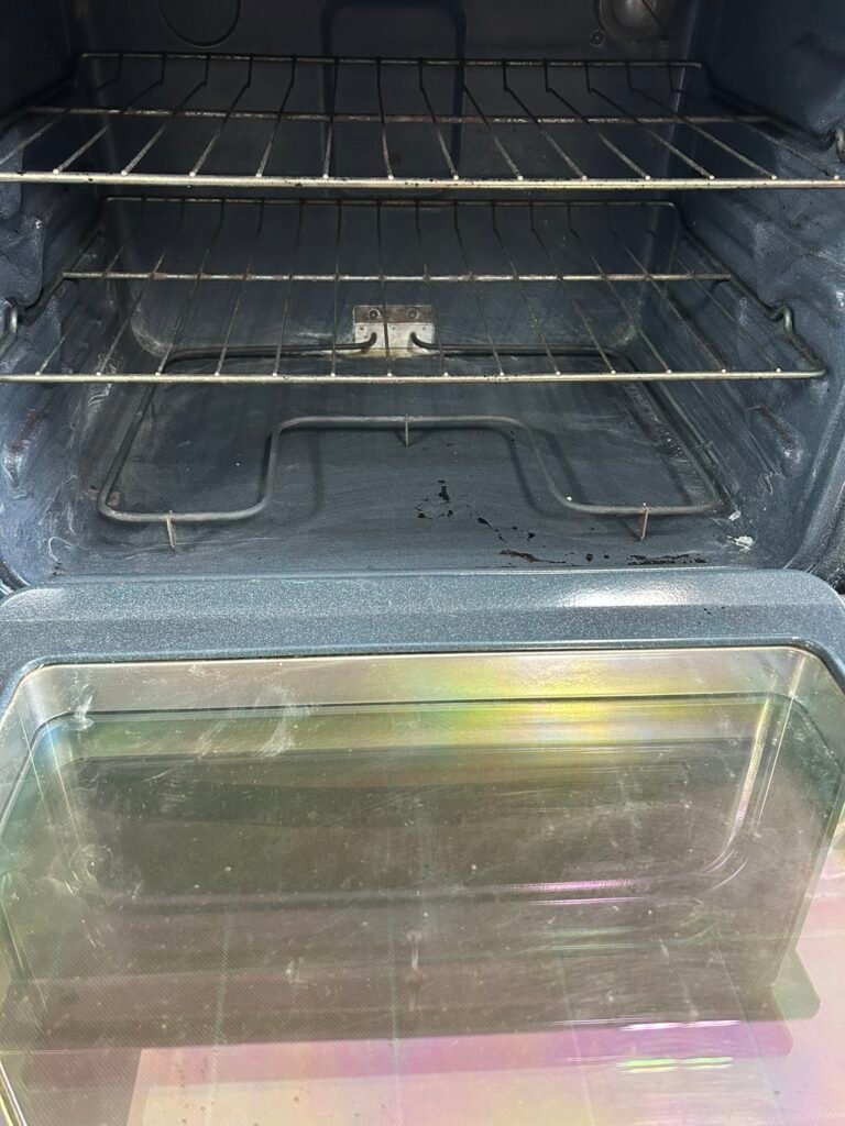 FRIGIDAIRE Stove - View 2