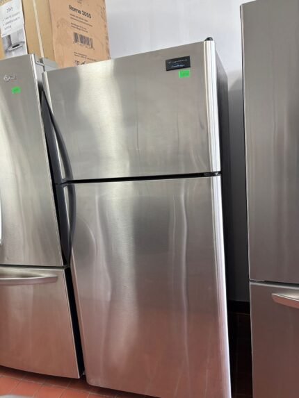 FRIGIDAIRE Fridge