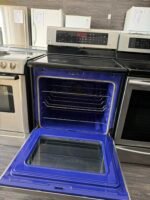 LG Stove - View 2