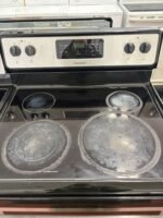 FRIGIDAIRE Stove - View 2