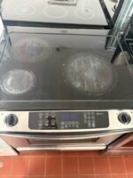 WHIRLPOOL Stove - View 2