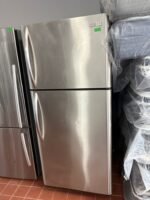 FRIGIDAIRE Fridge