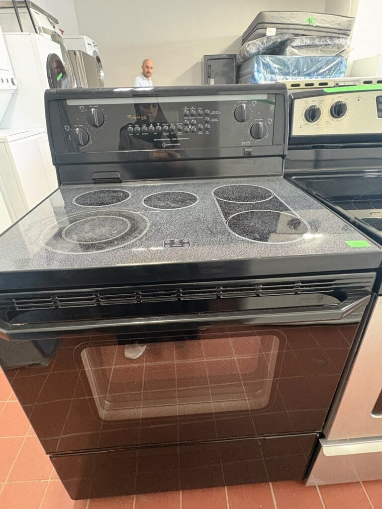 WHIRLPOOL Stove