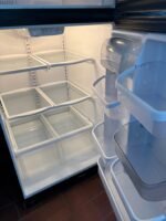 FRIGIDAIRE Fridge - View 3