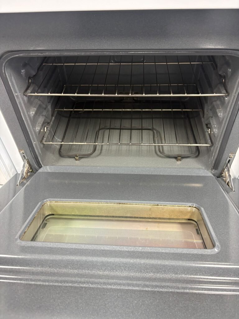 FRIGIDAIRE Stove - View 2