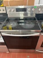 SAMSUNG Stove