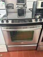 WHIRLPOOL Stove