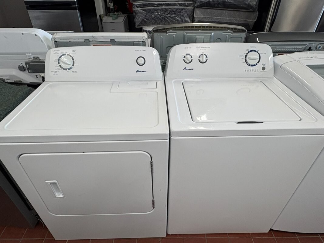 AMANA Washer Dryer