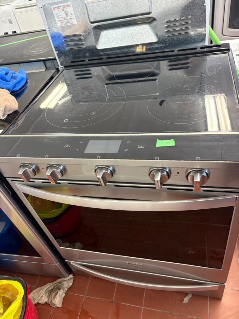 WHIRLPOOL Stove