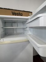 WHIRLPOOL Fridge - View 3